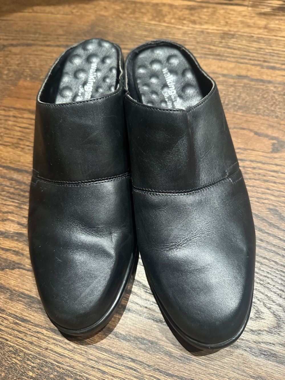 Walking Cradles Women's Black Slip-On Leather Clogs